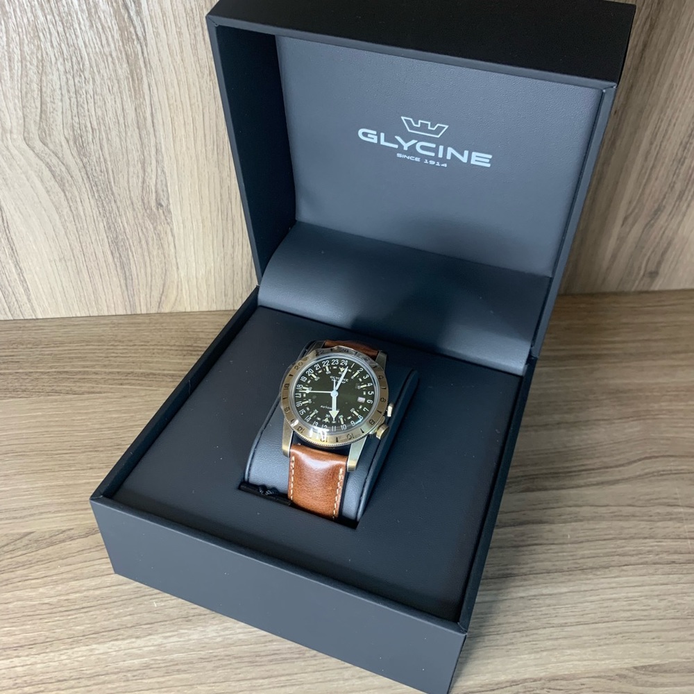 Glycine Men's GL0413 Airman The Chief 40mm Automatic Watch - Picture 5 of 9